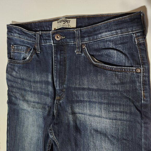 Wrangler Classic Straight-Leg Denim Jeans – Dark Wash  Size 32/32 - Picture 2 of 5